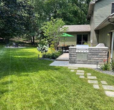 RRR Lawn & Landscape/Seasonal Color, LLC