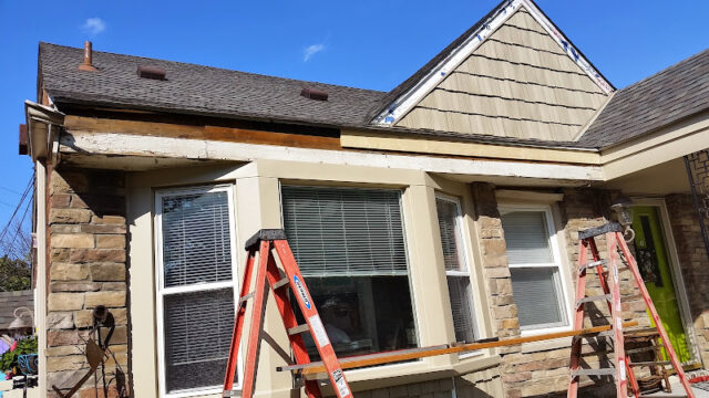 Advantage Roofing & Construction LLC