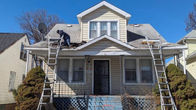 Detroit Roofers